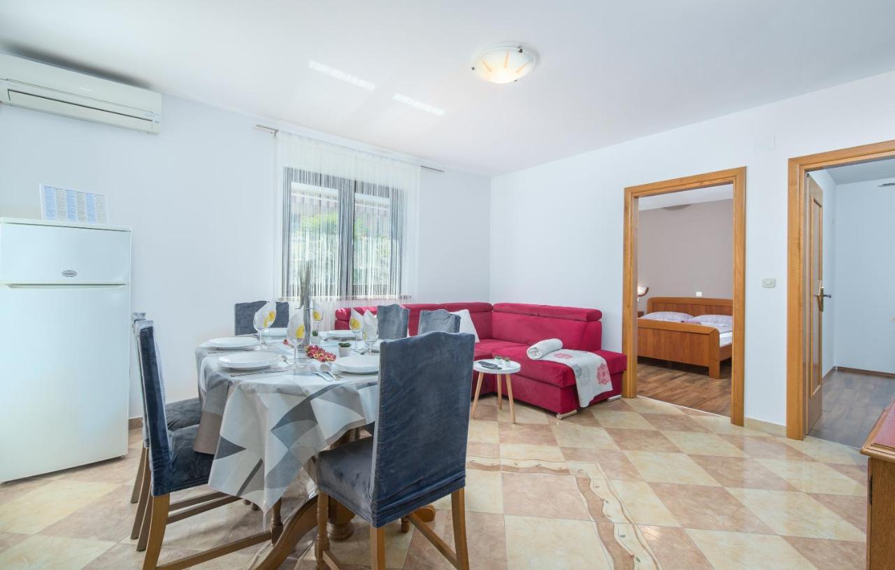Apartmani Lorena 포레치 외부 사진