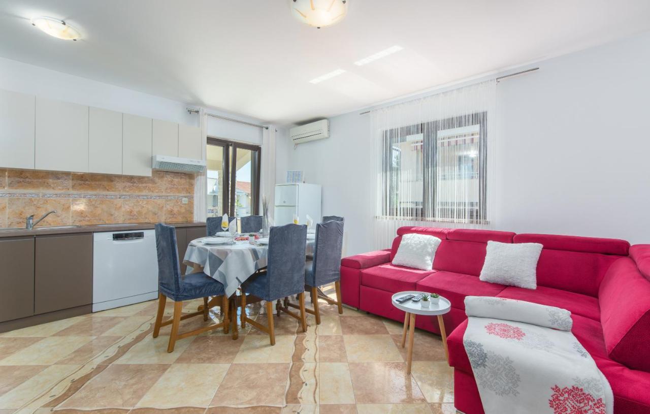 Apartmani Lorena 포레치 외부 사진